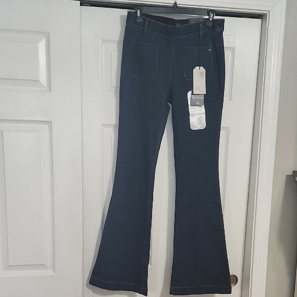 1822 Denim Women's Vintage Flare Jeans - Mid-Rise, 34" Inseam, Medium Wash, 5-Pocket Design